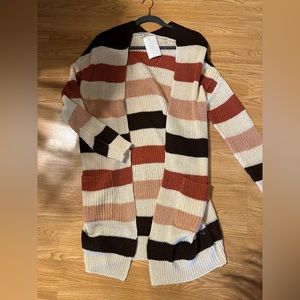NWT Active USA long cardigan Size: Small Color: multi-colored